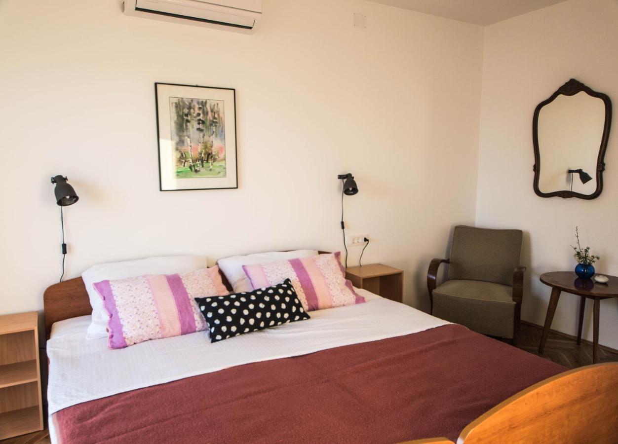 Lilianka Hotel Selce Exterior foto